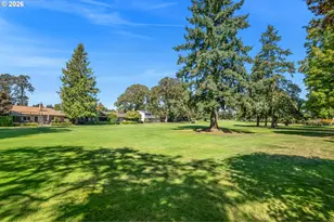 15725 SW Oakhill Ln, Portland, OR 97224 - Photo 34