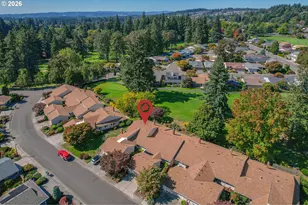 15725 SW Oakhill Ln, Portland, OR 97224 - Photo 4