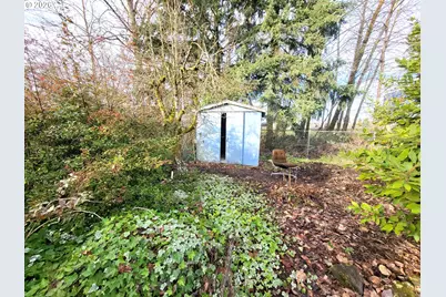 4498 Marcum Ln, Eugene, OR 97402 - Photo 18