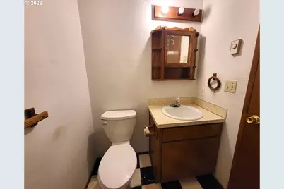 4498 Marcum Ln, Eugene, OR 97402 - Photo 12