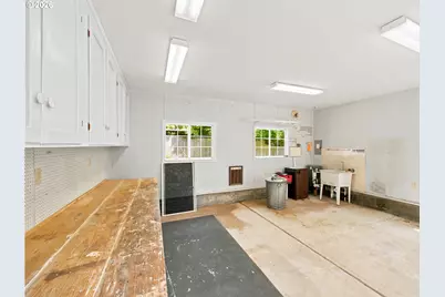 12439 SE Ashley St, Clackamas, OR 97015 - Photo 36