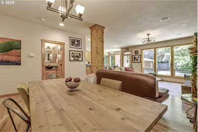 845 NE 67th Ave, Hillsboro, OR 97124 - Photo 8