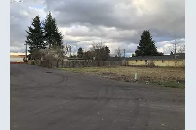 1740 Hardcastle Ave, Woodburn, OR 97071 - Photo 40