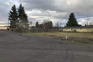 1740 Hardcastle Ave, Woodburn, OR 97071 - Photo 40