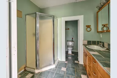 1740 Hardcastle Ave, Woodburn, OR 97071 - Photo 22