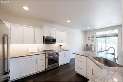 207 Rockcrest Dr, Lowell, OR 97452 - Photo 14