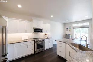 207 Rockcrest Dr, Lowell, OR 97452 - Photo 14