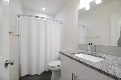 207 Rockcrest Dr, Lowell, OR 97452 - Photo 8