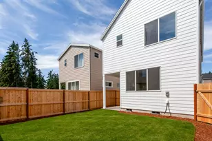 17487 SW Grand Ave, Tigard, OR 97140 - Photo 2