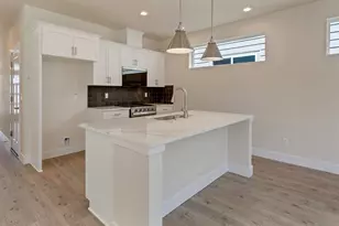 17487 SW Grand Ave, Tigard, OR 97140 - Photo 10