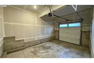11591 SW Hayrick Ter, Beaverton, OR 97007 - Photo 16
