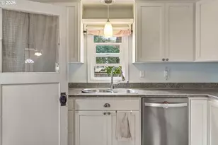 707 Russell St, Milton-Freewater, OR 97862 - Photo 2