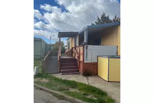 2400 SE Stratus Ave, McMinnville, OR 97128 - Photo 2