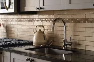 1030 NW 12th Ave, Portland, OR 97209 - Photo 8