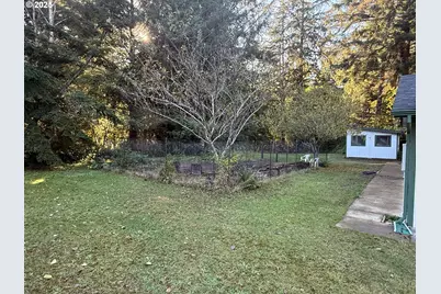 84226 Clear Lake Rd, Florence, OR 97439 - Photo 10