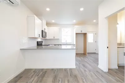 14722 SE Powell Blvd, Portland, OR 97236 - Photo 6