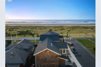 15 Avenue I #1, Seaside, OR 97138 - Photo 4