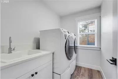 15 Avenue I #1, Seaside, OR 97138 - Photo 32