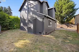 9218 SE Lincoln St, Portland, OR 97216 - Photo 26