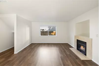9218 SE Lincoln St, Portland, OR 97216 - Photo 6
