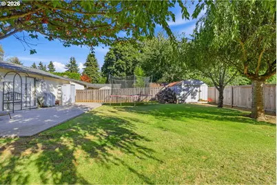 621 NW 82nd St, Vancouver, WA 98665 - Photo 32