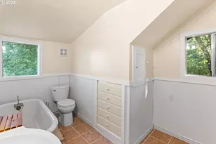 220 24th St, Salem, OR 97301 - Photo 24