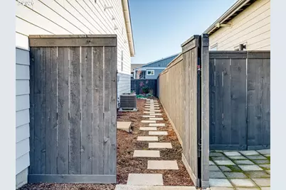 1608 S Fern Way, Canby, OR 97013 - Photo 6