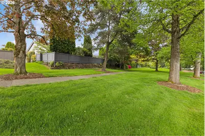 7050 SW Chapel Ln, Portland, OR 97223 - Photo 36