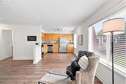 8833 N Syracuse St #12, Portland, OR 97203 - Photo 4