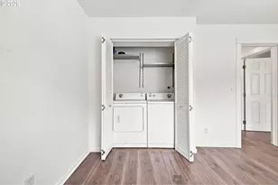 8833 N Syracuse St, Portland, OR 97203 - Photo 12