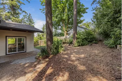 6402 SE Jordan St, Milwaukie, OR 97222 - Photo 28