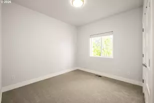 6402 SE Jordan St, Milwaukie, OR 97222 - Photo 20