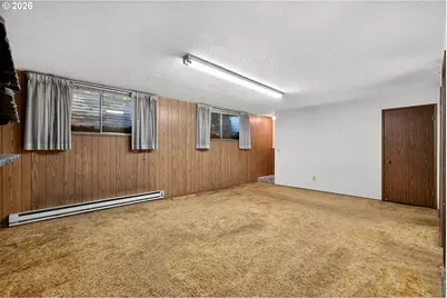 16735 NE Glisan St, Portland, OR 97230 - Photo 32