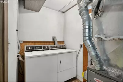 16735 NE Glisan St, Portland, OR 97230 - Photo 34