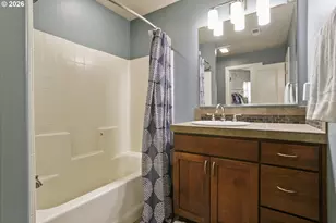 6910 N Charleston Ave, Portland, OR 97203 - Photo 16