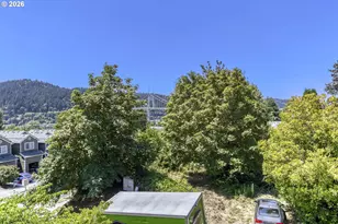 6910 N Charleston Ave, Portland, OR 97203 - Photo 22