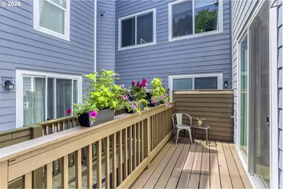 6910 N Charleston Ave, Portland, OR 97203 - Photo 12