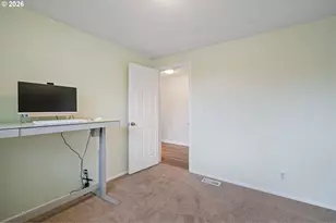 17670 SE Emerald Dr, Milwaukie, OR 97267 - Photo 20