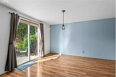 6860 N Swift St, Portland, OR 97203 - Photo 8