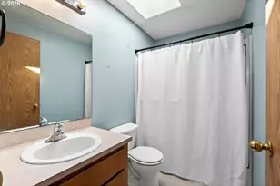 6860 N Swift St, Portland, OR 97203 - Photo 18