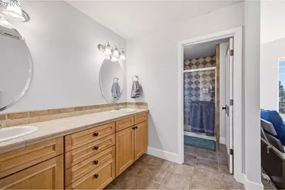 843 W Y St, Washougal, WA 98671 - Photo 26