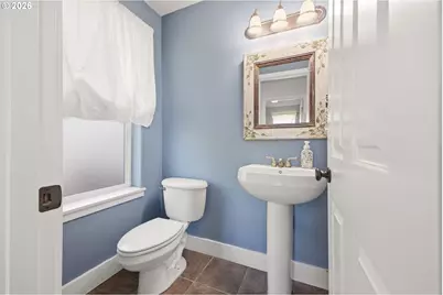 843 W Y St, Washougal, WA 98671 - Photo 34