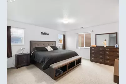 1241 Dahlia St, Woodburn, OR 97071 - Photo 12