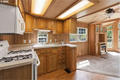 2241 Kalama River Rd, Kalama, WA 98625 - Photo 14