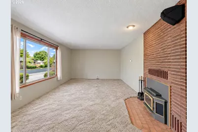 125 NW 11th Ave, Canby, OR 97013 - Photo 2