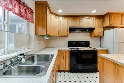 329 Dean Ave, Eugene, OR 97404 - Photo 14