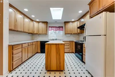 329 Dean Ave, Eugene, OR 97404 - Photo 12