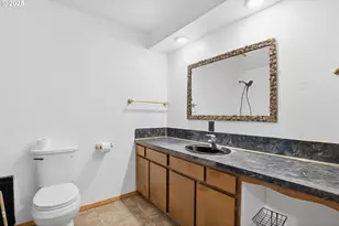 2305 Burcham St, Kelso, WA 98626 - Photo 18