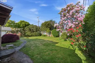 1707 Hayes St, North Bend, OR 97459 - Photo 28
