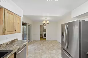 1707 Hayes St, North Bend, OR 97459 - Photo 12